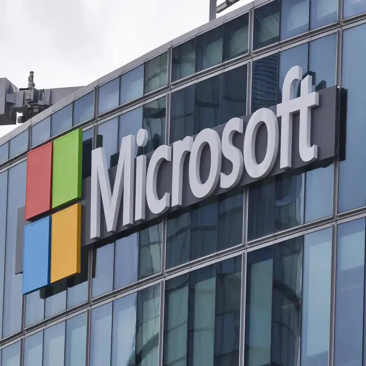 大摩绩前力挺“AI 领军者”微软：Azure 高增长 + Copilot 潜力支撑诱人风险回报