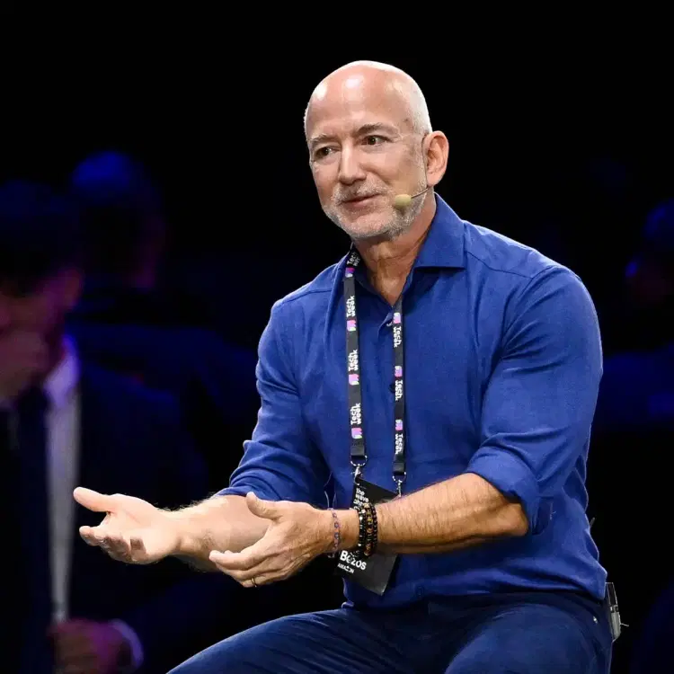Jeff Bezos sends stunning message to American workers  